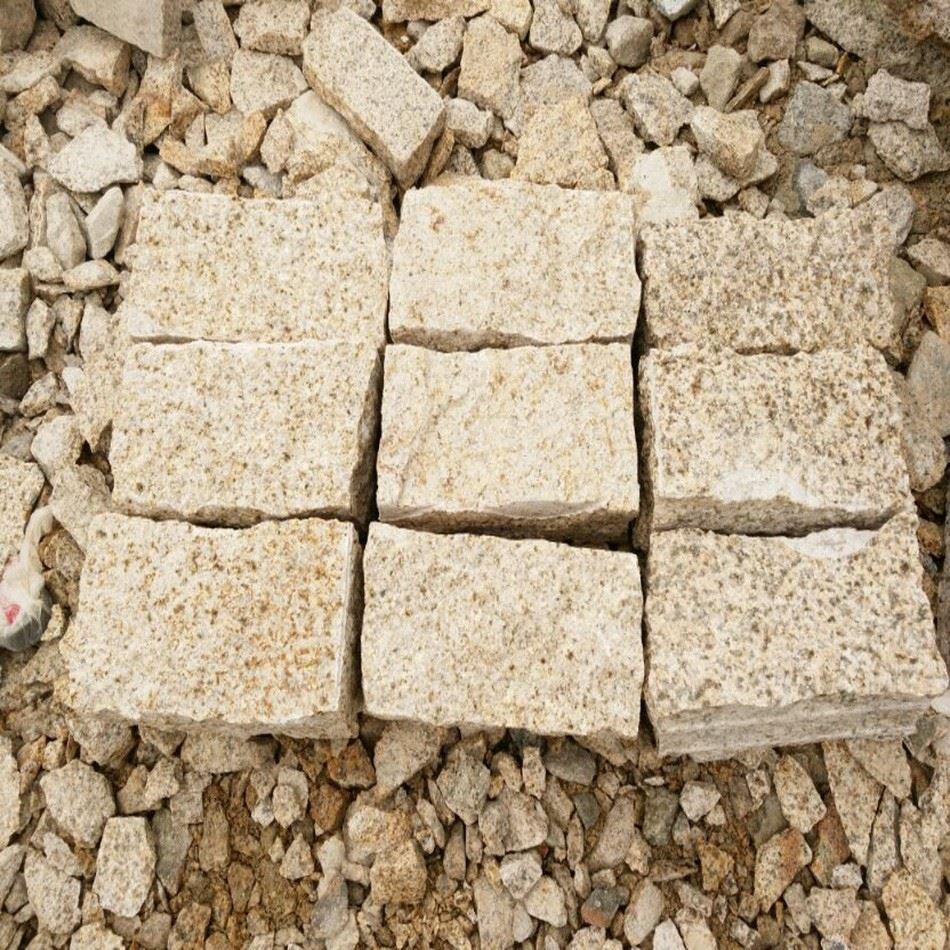 G682 Natural Split Cobblestone.jpg