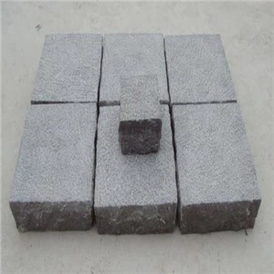 Pflasterklinker aus schwarzem Kalkstein
