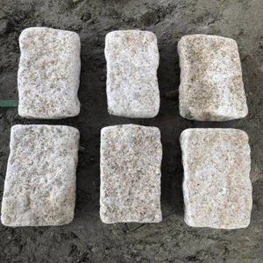 G682 Naturgetrommelter Kopfsteinpflaster