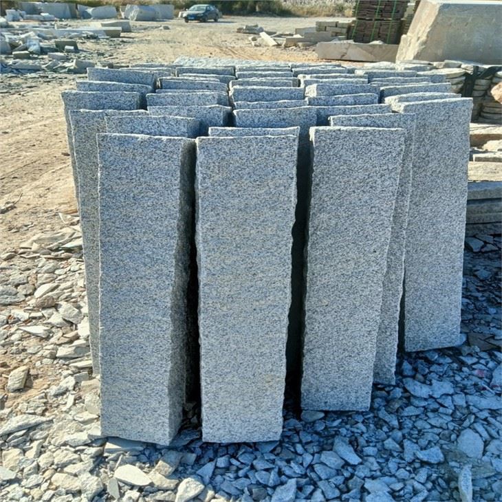 G603 Split Palisade aus grauem Granit