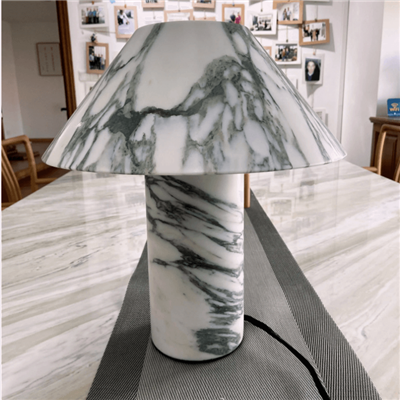 Marmor-LED-Tischlampe