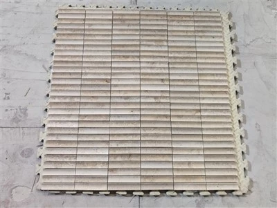 Rundes 3D-Mosaikmuster aus Jura-Beige-Kalkstein